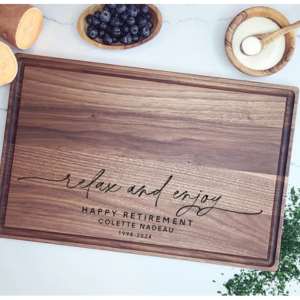 A cutting boad with personalization