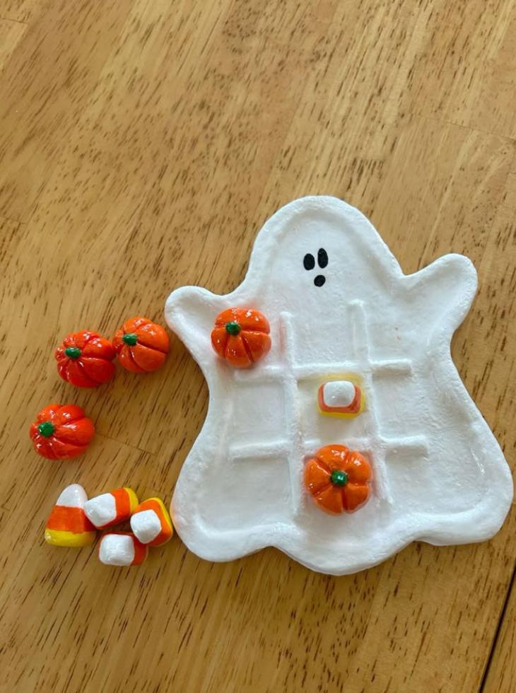 spooky ghost tic tac toe small dish