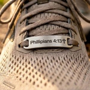 shoe with a shoe metal tag